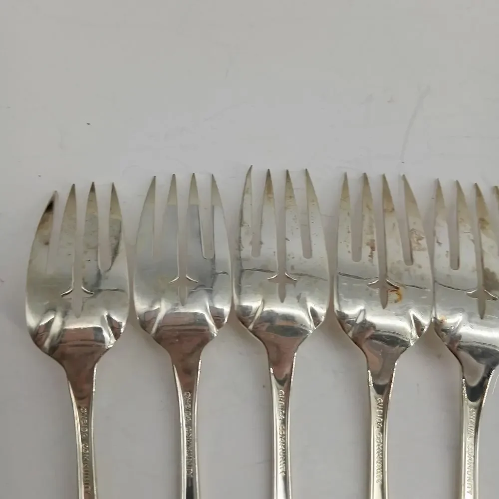 6X SF Vtg 1968 Oneida Community Silverplate Fredericksburg Salad Forks